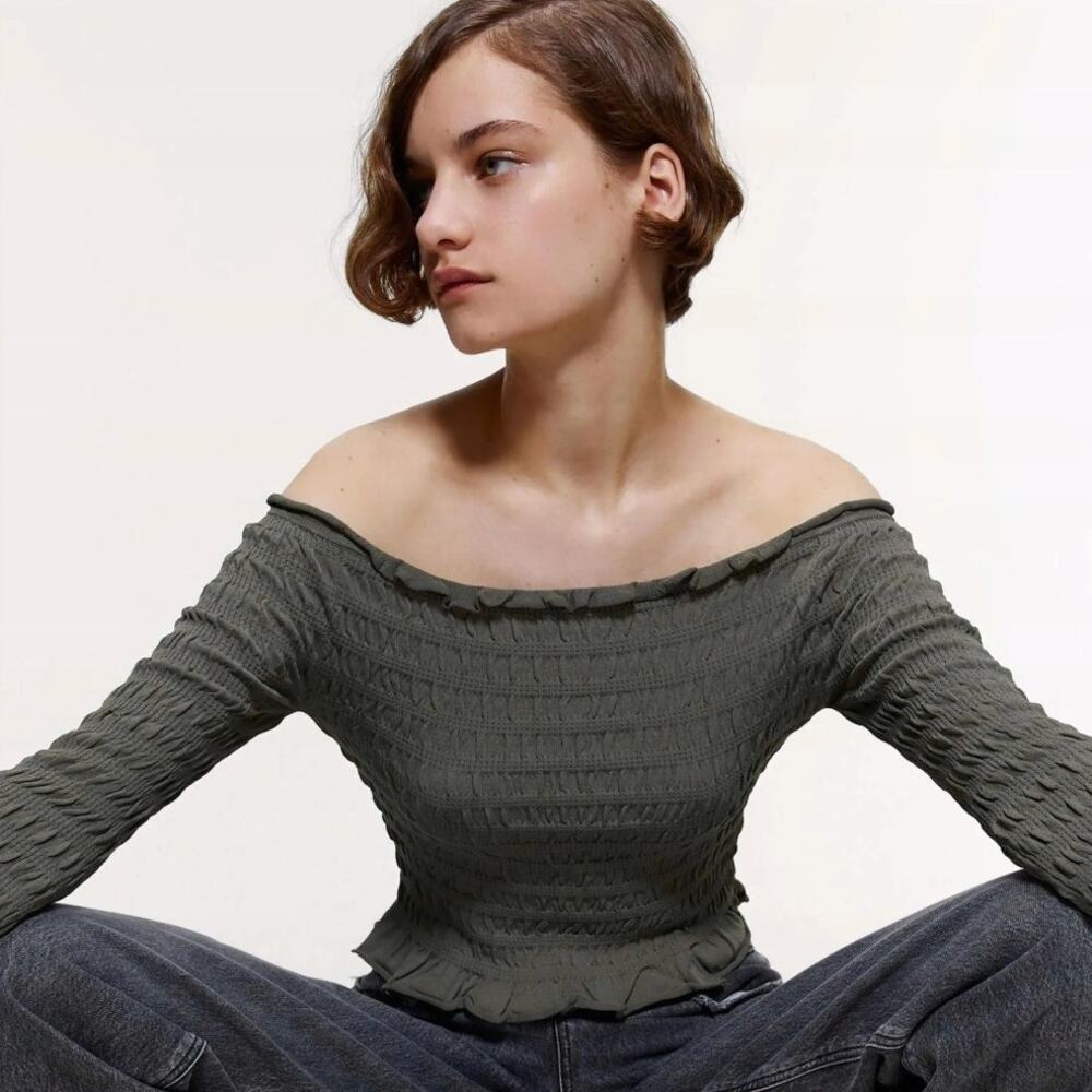 NWT ZARA Smocked Long Sleeve Off Shoulder Ruffled Crop Top Cropped Blouse Womens